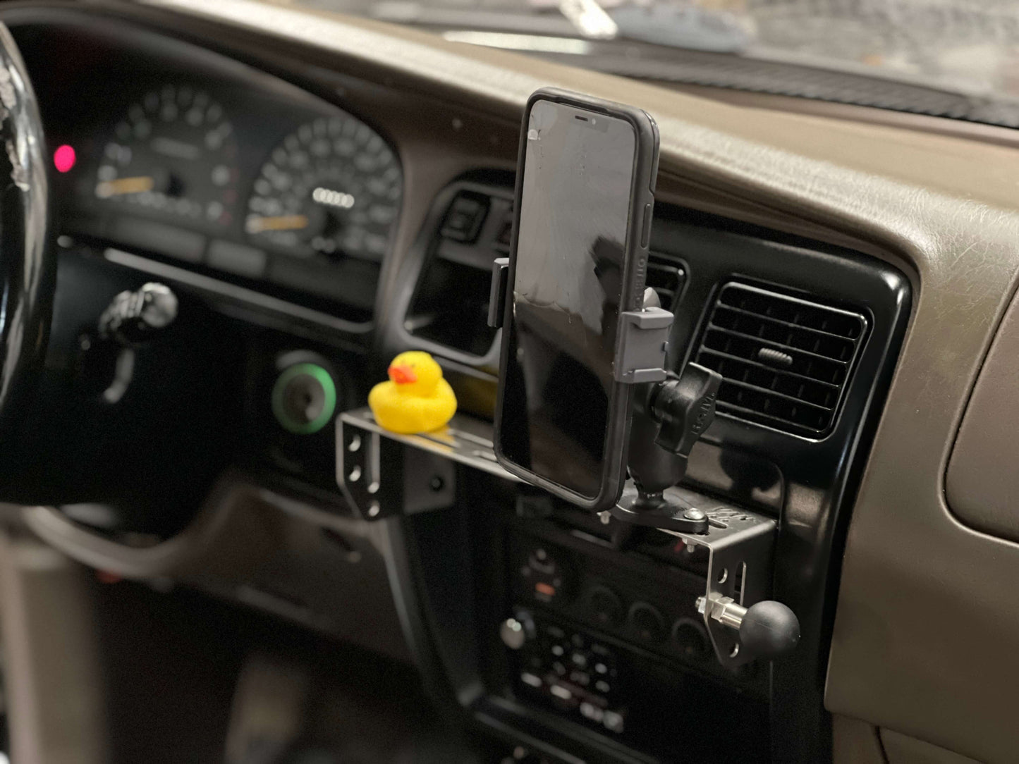 1996-2002 Toyota 4Runner Centre Console Mount