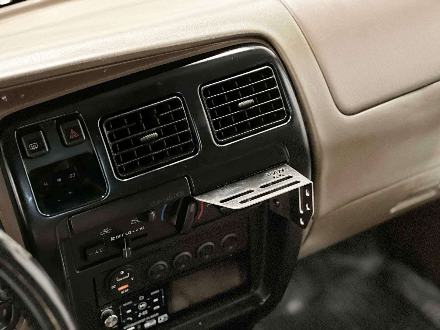 1996-2002 Toyota 4Runner Centre Console Mount