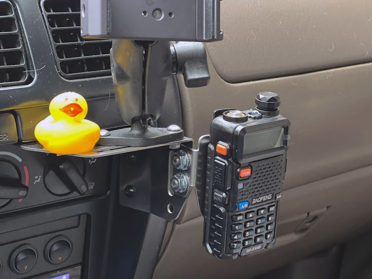 1996-2002 Toyota 4Runner Centre Console Mount