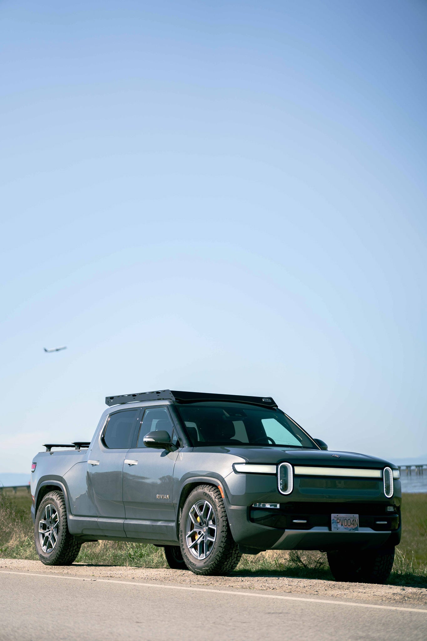 2022-2025 Rivian R1T Roof Rack
