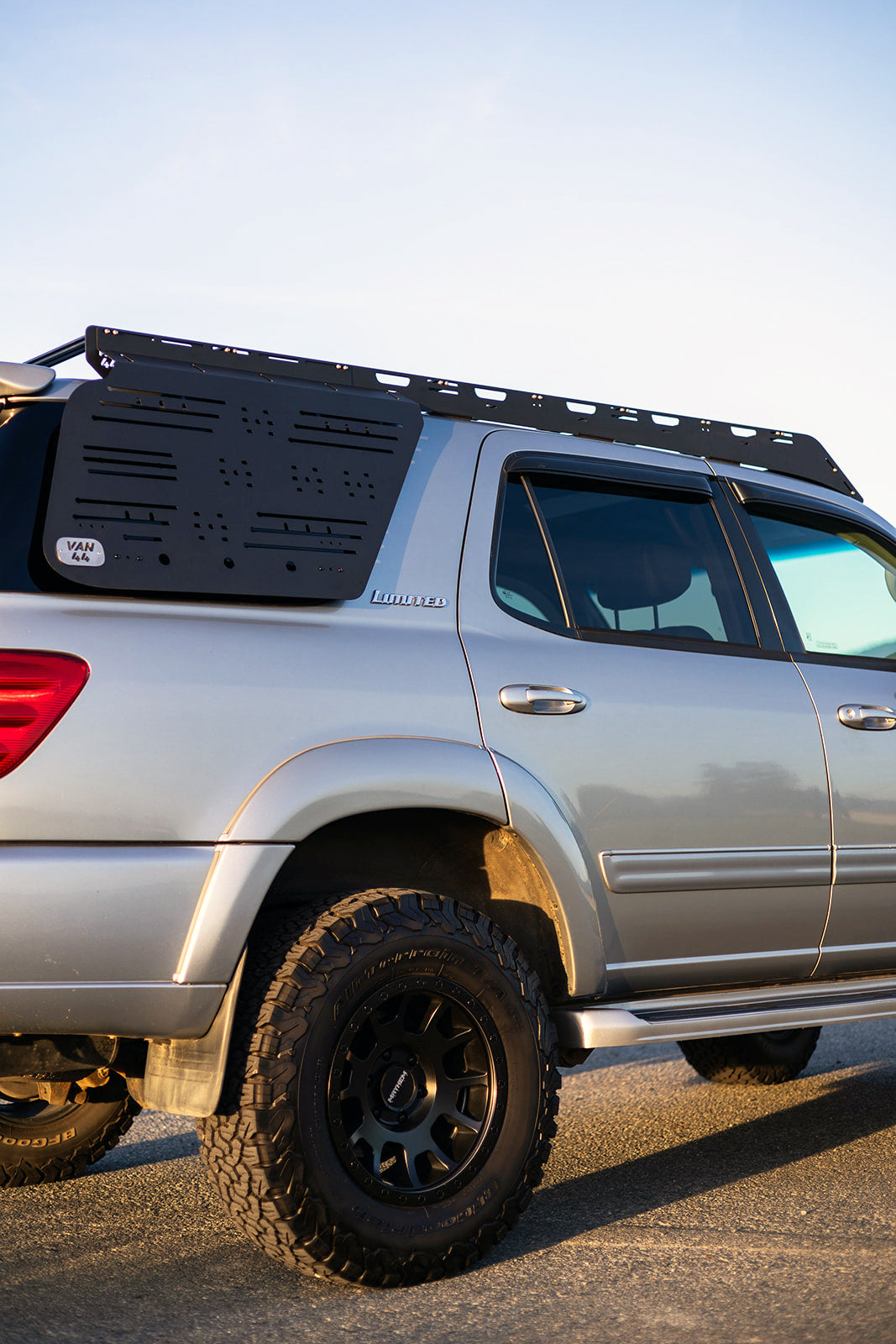 2000-2007 Toyota Sequoia Roof Rack & Panel Combo