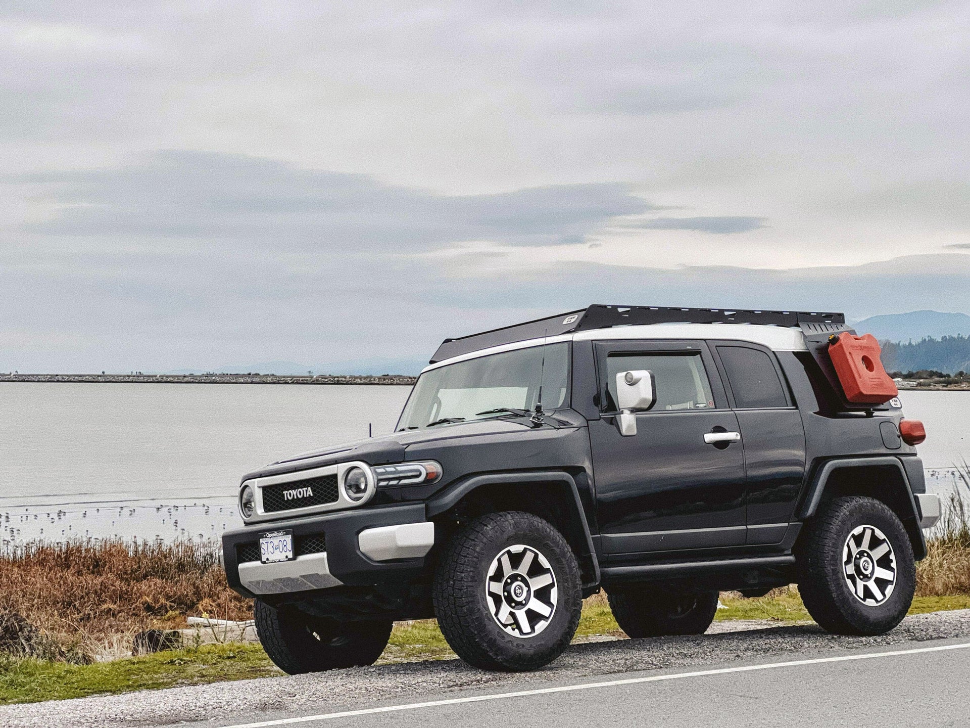 fj cruiser roof top tent 2006-2022 Toyota FJ Cruiser Roof Rack & Panel Combo – Van44 Overlanding Gear